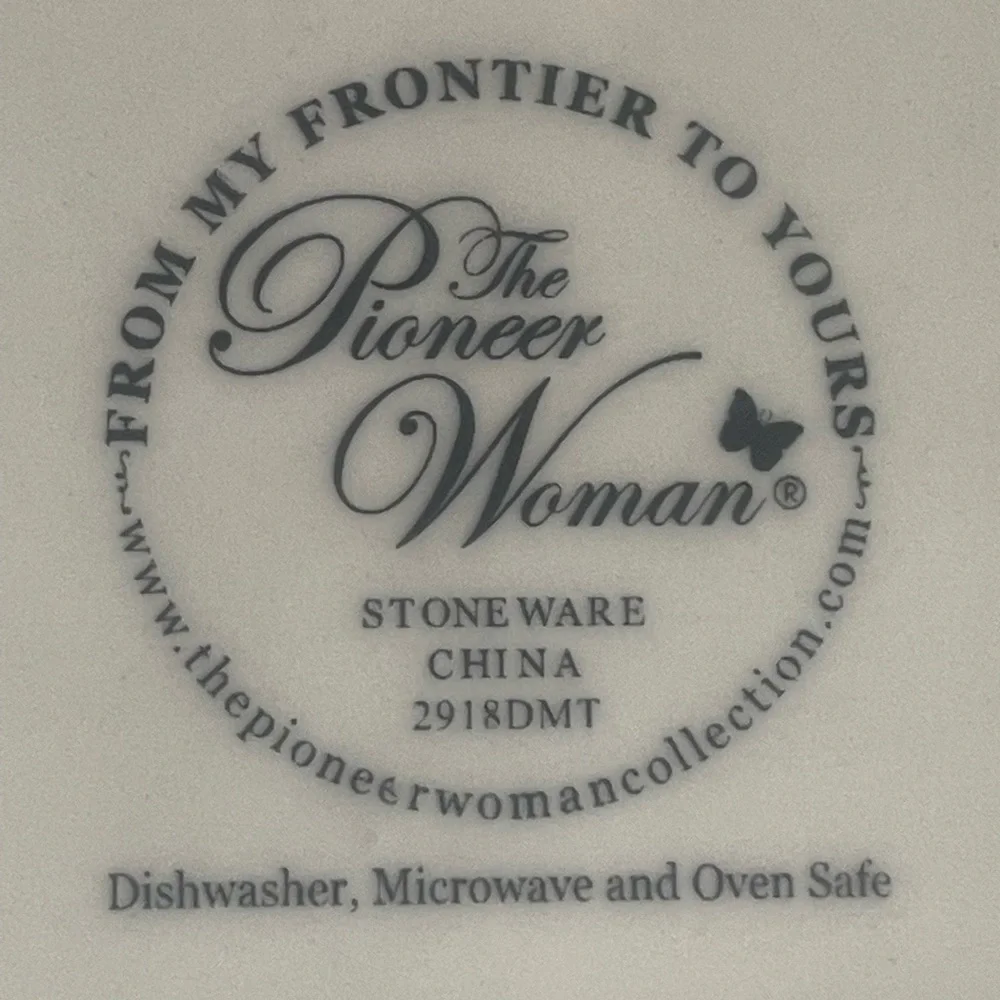 Pioneer woman floral ruffled edge baking dish